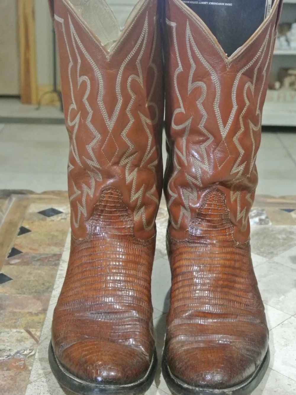 MENS TONY LAMA CROCODILE BROWN BOOTS